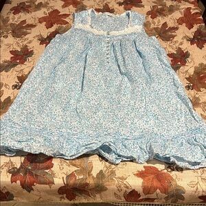Eileen West Light Blue Floral Nightgown